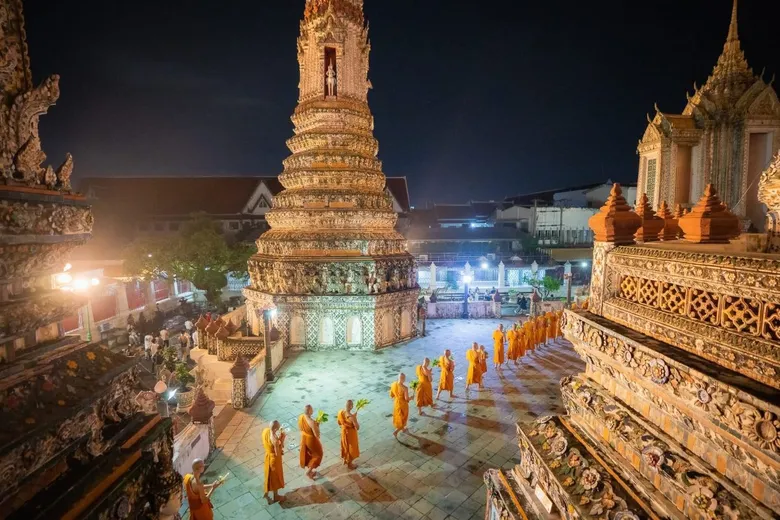 มิตรแท้ประกันภัย สนับสนุนการทำบุญวิถีใหม่ ร่วมเป็นเจ้าภาพจัดกิจกรรม "เวียนเทียนด้วยต้นไม้" เนื่องในวันอาสาฬหบูชา ณ วัดอรุณราชวราราม ราชวรมหาวิหาร
