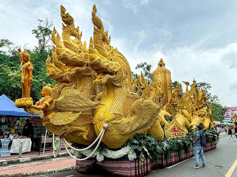 'ยันม่าร์' ร่วมสืบสานประเพณีแห่เทียนพรรษา 2568 จังหวัดอุบลราชธานี