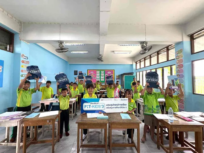 ดั๊บเบิ้ล เอ ส่งต่อพลังบวก "Double A Fit for Kids ครั้งที่ 3" มอบอุปกรณ์การเรียน 3,000 ชุด ให้เด็กๆที่ขาดแคลน