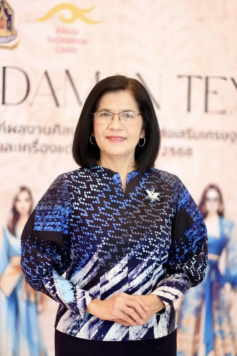 'สศร.' จับมือกับ 'เอก ทองประเสริฐ' ผนึกกำลังขับเคลื่อน Soft Power แฟชั่นไทยสู่สากลผ่าน "โครงการเผยแพร่เครื่องแต่งกายไทยร่วมสมัย" ASIA7 ศิลปินไทยผู้สวมใส่ ผ้าไทยต่อยอดเศรษฐกิจสร้างสรรค์ ปี 2568