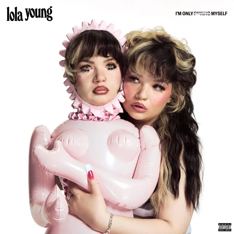 Lola Young ส่งเพลงใหม่ฟังสนุกติดหูง่าย "daler" ถูกใจ Gen Z อีกครั้ง ก่อนฟังอัลบั้มใหม่ I'm Only F**king Myself วันที่ 19 ก.ย. นี้