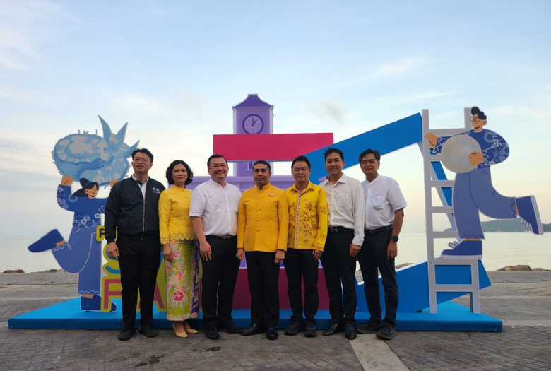 ณ สวนสาธารณะสะพานหิน จังหวัดภูเก็ต บรรยาก...