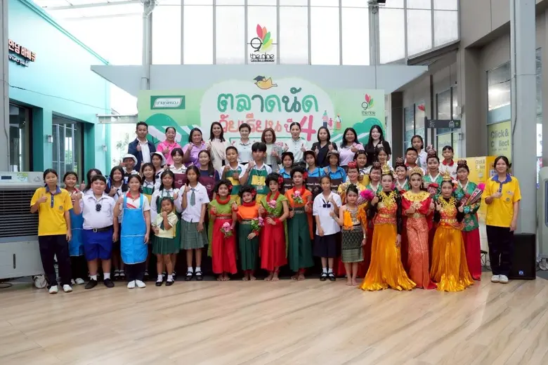 นางสาววราภรณ์ ตติปาณิเทพ ผู้จัดการทั่วไป บริษัท เดอ...