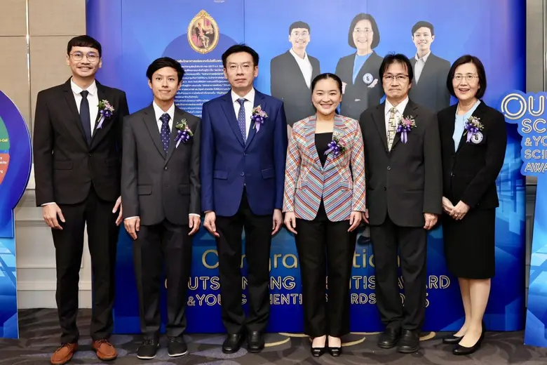 นักวิจัยจากมหาวิทยาลัยเชียงใหม่ คว้ารางวั...