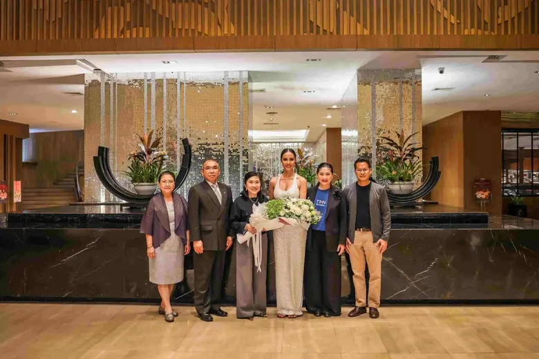 โรงแรมเซ็นทารา แกรนด์ เซ็นทรัลพลาซา ลาดพร...