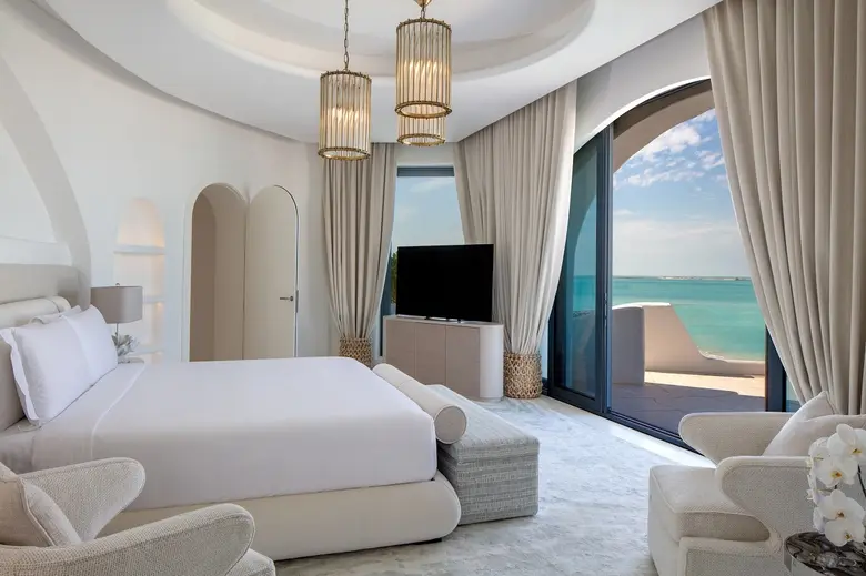 Embrace Unparalleled Exclusivity This New Year's Eve at Anantara Santorini Abu Dhabi Retreat