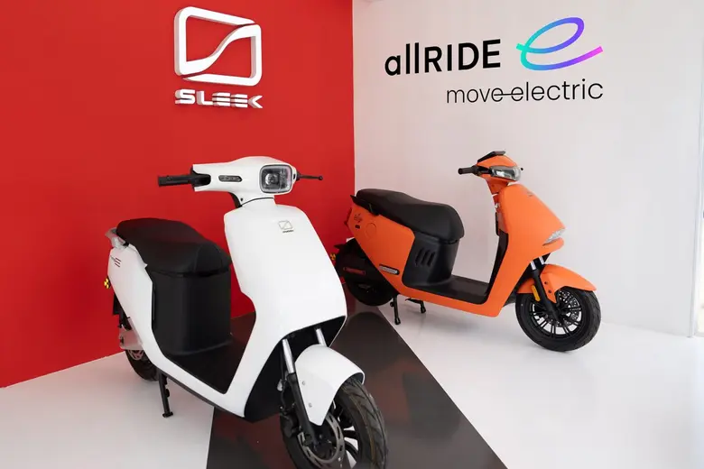 เรียล โมโตสปอร์ต เปิดเกมรุกตลาด EV ปั้น "allRIDE e" จับมือ "SLEEK EV" เปิดแฟลกชิปสโตร์แห่งแรกในกรุงเทพฯ ย่านวัชรพล อัดโปรแรง! ออกรถ 0 บาท ลดสูงสุด 20,000 บาท