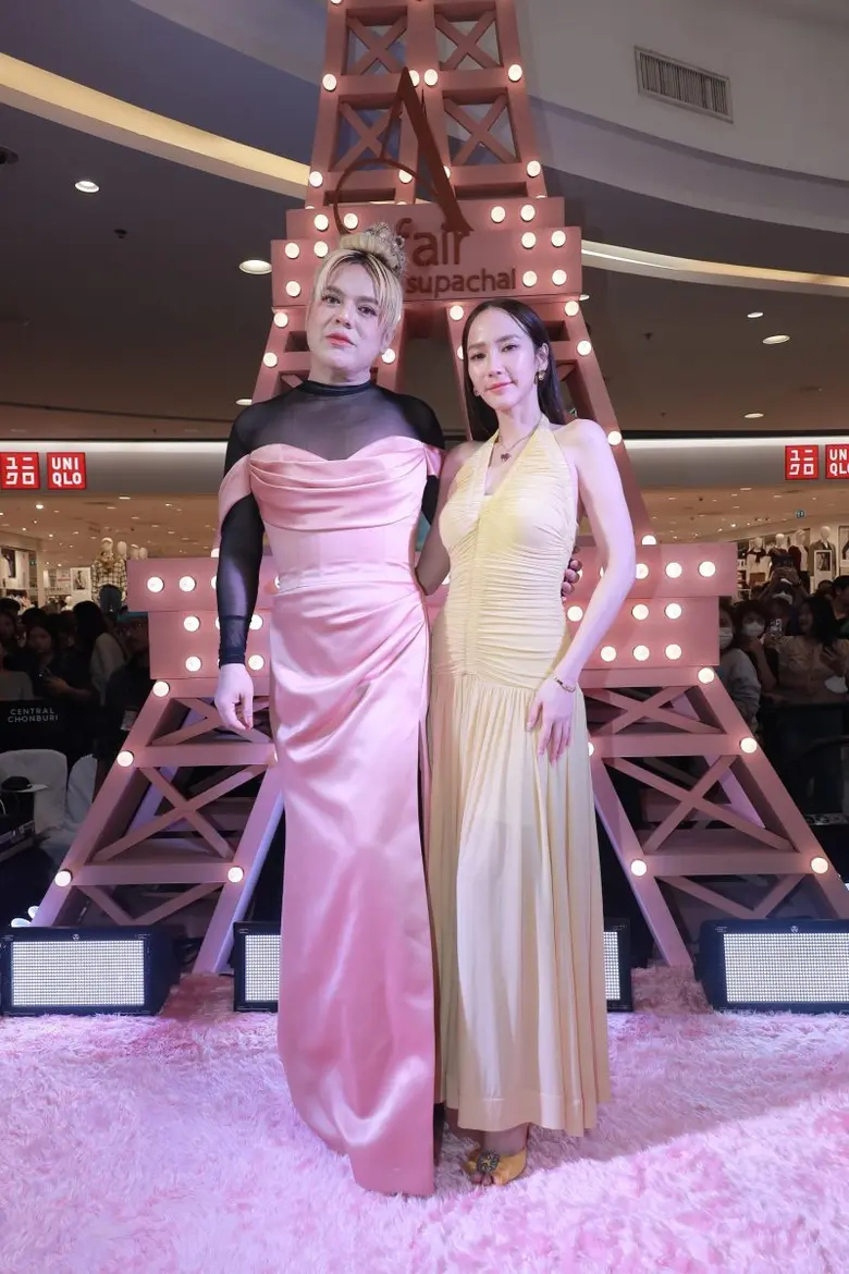 ห้างแตก"เอ ศุภชัย-อั้ม พัชราภา"ชวนกันชิมอาหาร เปิดตลาด "A fair"อร่อยเกรดเอ เซ็นทรัล ชลบุรี