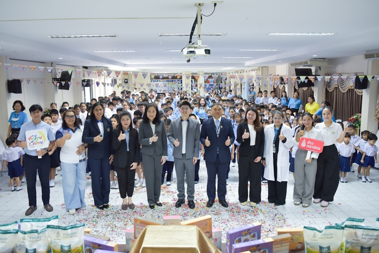 รองศาสตราจารย์ ดร.ธีระเดช เจียรสุขสกุล ผู้อำนวยการส...