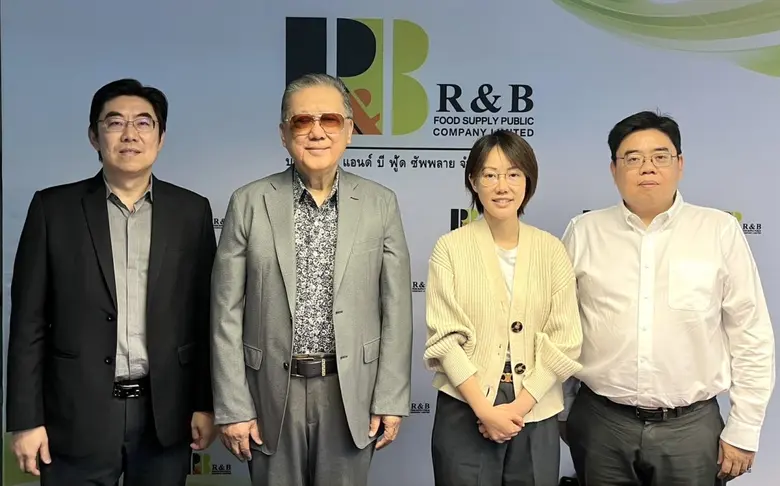 ดร.สมชาย รัตนภูมิภิญโญ ประธานเจ้าหน้าที่บริหาร พ.ท....