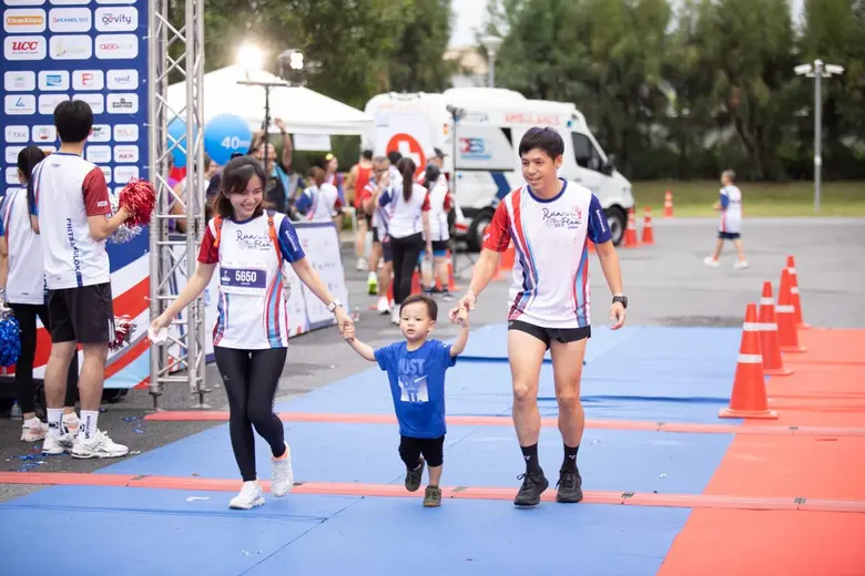 โรงพยาบาลกรุงเทพ เปิดสนามแรกกิจกรรม "Run with the Flow by Bangkok Hospital: วิ่งเพื่อหัวใจและสมอง ปีที่ 2" ผนึกพลังเครือข่าย 7 สนามทั่วไทย สะสมสุขภาพดี ส่งต่อคุณค่าสู่สังคม