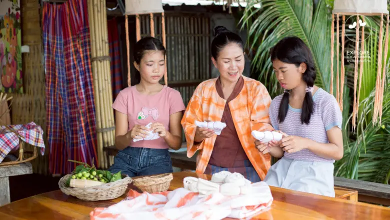 ททท. เปิดตัวโครงการ "Explore Local Charm ตามรอยเสน่ห์ไทย" พลิกโฉมของฝากไทยเป็น Soft Power ชวนนักท่องเที่ยวสัมผัส "Moment of Giving" ผ่าน QR CODE รับชมเรื่องราวแหล่งผลิต