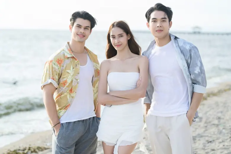 'ธัญญ่า อาร์สยาม' ควง 'แมน ภิสิทธิ์พงษ์' ส่งเอ็มวีใหม่ 'บ่แม่นแนว' เพลงลูกทุ่งอีสาน หวาน เศร้า ของคนนอกใจผัว!