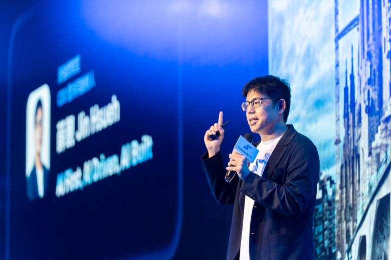 Crescendo Lab เผยโรดแมป "AI-First Communi...