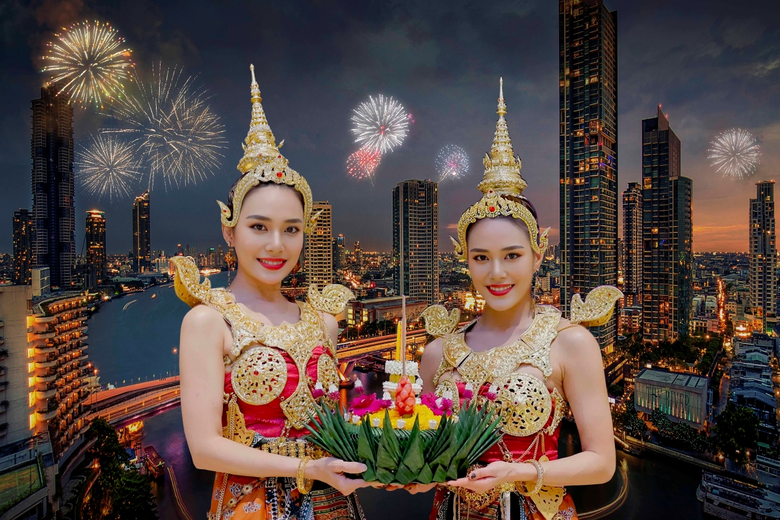 เพื่อเฉลิมฉลองความรุ่งโรจน์เหนือกาลเวลาของประเพณี ล...