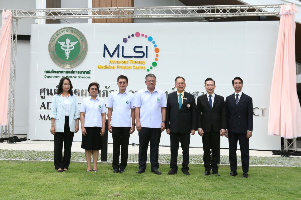 นายกิตติคุณ รอดรังนก ประธานเจ้าหน้าที่สาย...