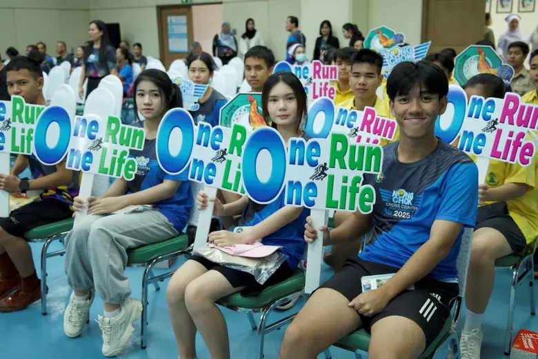เดิน-วิ่ง "หนองจอก ครอสคันทรี มินิมาราธอน 2025" เปลี่ยนทุกก้าวเป็นพลังเพื่อผู้ป่วย รพ.เวชการุณย์รัศมิ์