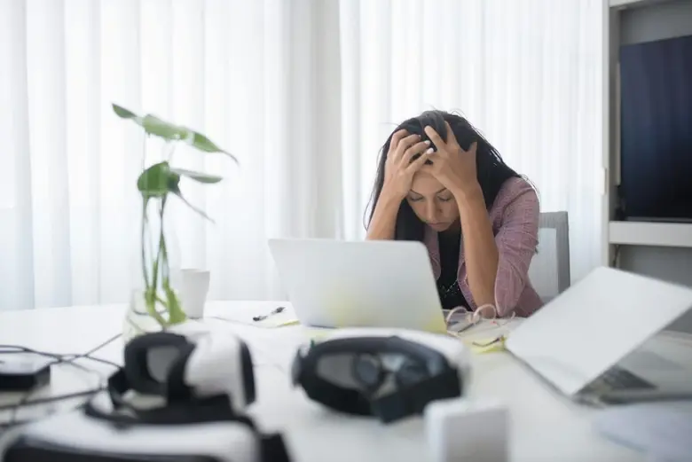 ภาวะหมดไฟ หรือ Burnout กำลังกลายเป็นภัยเงียบที่คุกค...