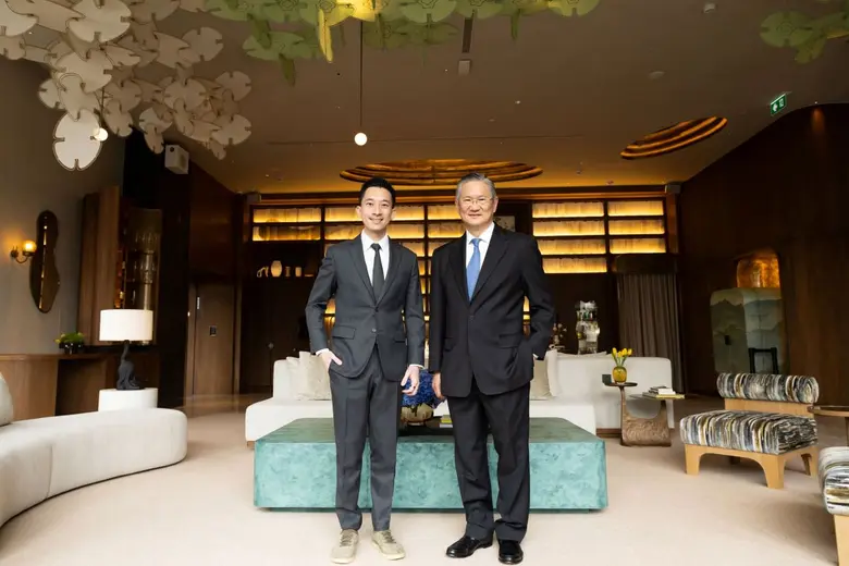 บริหารโดย Curio Collection by Hilton แห่ง...