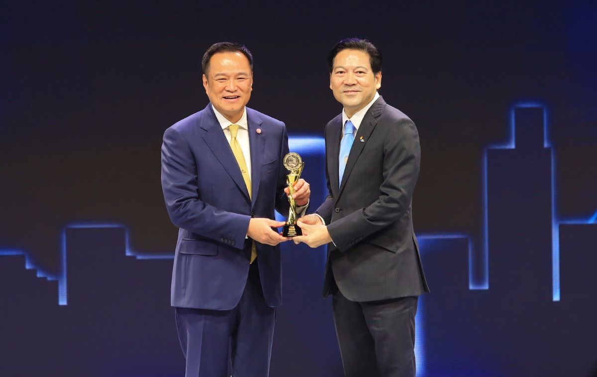 "พีระศักดิ์ บุญมีโชติ" ซีอีโอ TFM ตอกย้ำวิสัยทัศน์ผู้นำองค์กร ขึ้นแท่น 'สุดยอด CEO รุ่นใหญ่ สาขาเกษตรฯ' รางวัล CEO Econmass Awards 2025