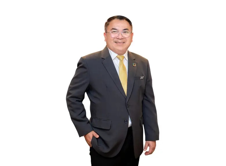 ดร.ศักดิ์ดา พรรณไวย บิ๊กบอส DMT ยิ้มหน้าบ...