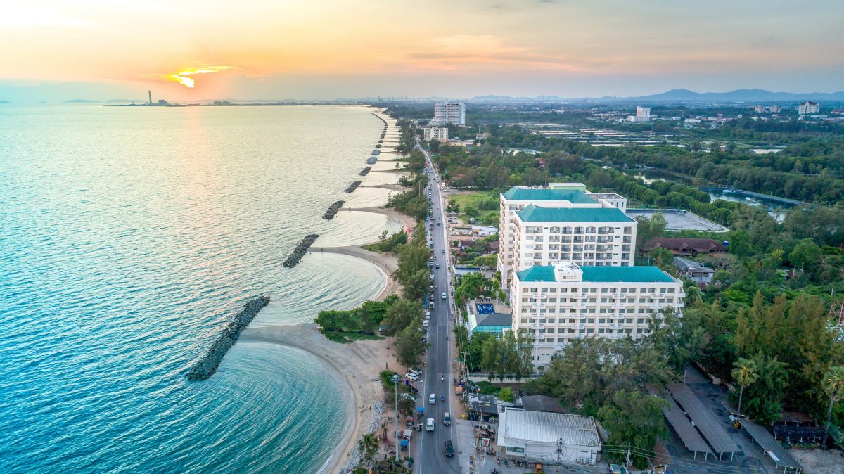 โรงแรมแคนทารี เบย์ ระยอง ในเครือเคป แอนด์...