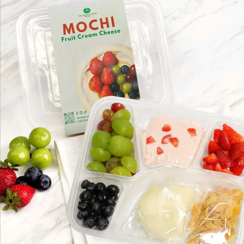 Come and try the popular "Fresh Fruit Cre...