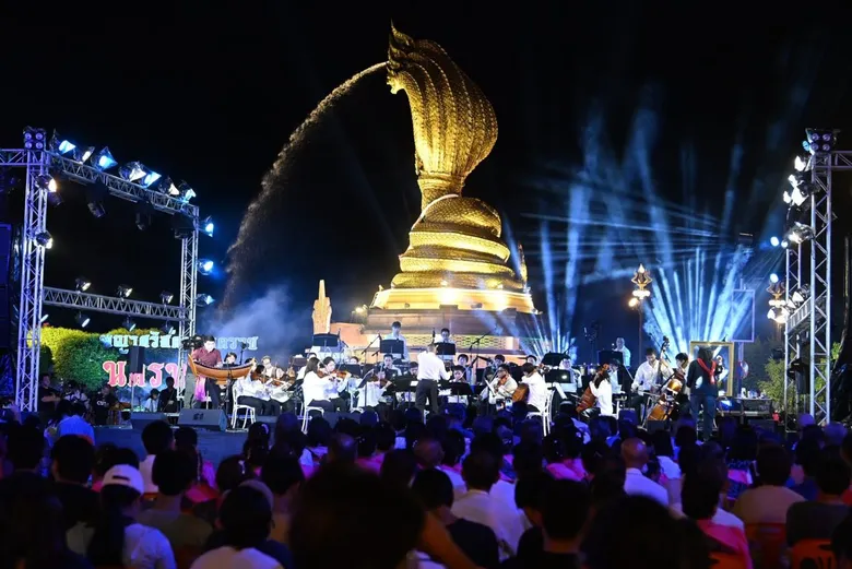 วช. หนุนนำวิจัยประวัติศาสตร์อัตลักษณ์ท้องถิ่นร่วมนำเสนอผ่านดนตรีไทยและดนตรีสากล ในวัฒนธรรมภูมิภาค "เพลงล้านช้าง ลาว เขมร และผู้ไท" ณ ลานพญาศรีสัตตนาคราช จ.นครพนม