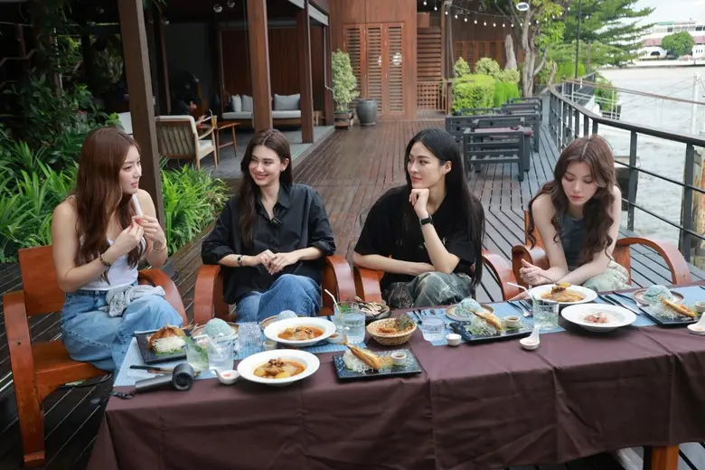 แท็กทีมมาเอนจอยกันต่อกับ 4 สาว "ลีน่า ลลิ...