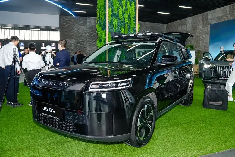 OMODA &amp; JAECOO เผยโฉมอุปกรณ์เสริมใหม่เพื่อไลฟ์สไตล์การผจญภัย สำหรับ JAECOO 5 EV และ JAECOO 7 SHS