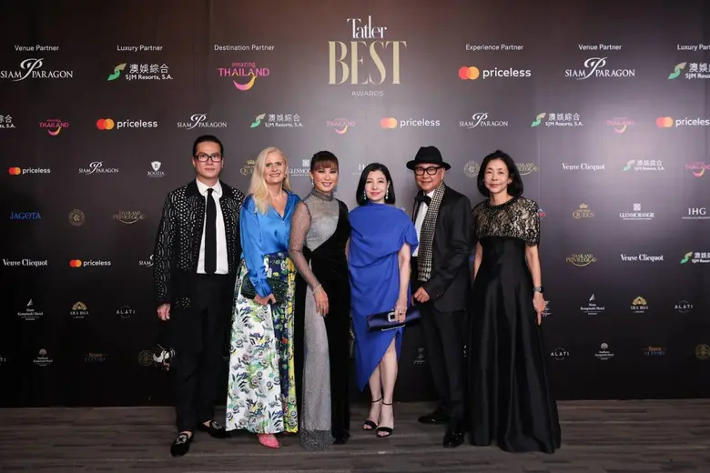 และ Blue by Alain Ducasse คว้า Top 100 ร้...