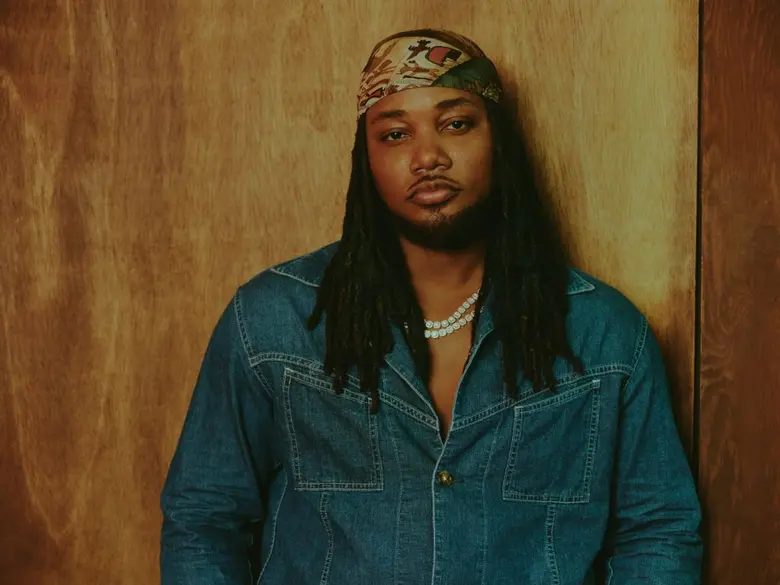 Leon Thomas นักร้อง นักแต่งเพลง โปรดิวเซอร์แนว R&B ...