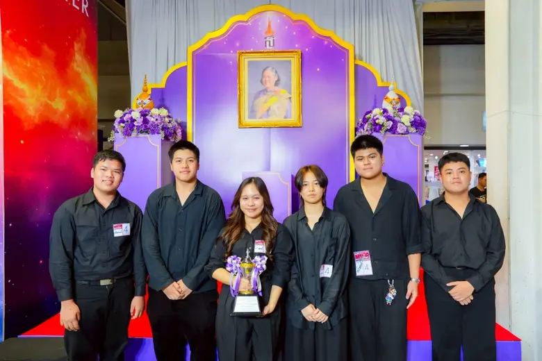 จบไปหมาด ๆ กับเวทีแห่งพลังดนตรีของคนรุ่นใ...
