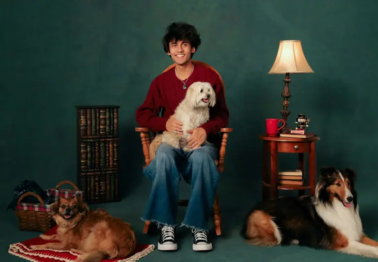 aron! ศิลปินดาวรุ่งมาแรงวัย 22 ปี กับแนวด...