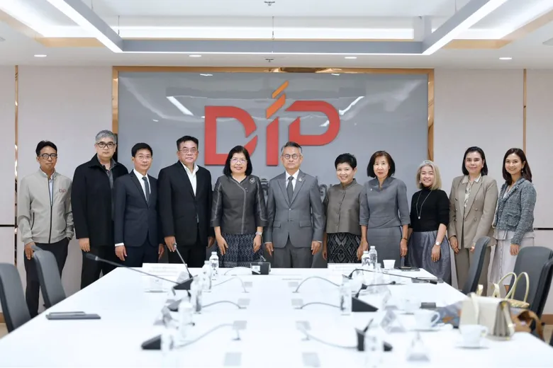 กรมทรัพย์สินทางปัญญา ผนึกกำลัง SACIT วางแนวทางยกระดับงานศิลปหัตถกรรมไทยสู่ตลาดโลกด้วยทรัพย์สินทางปัญญา