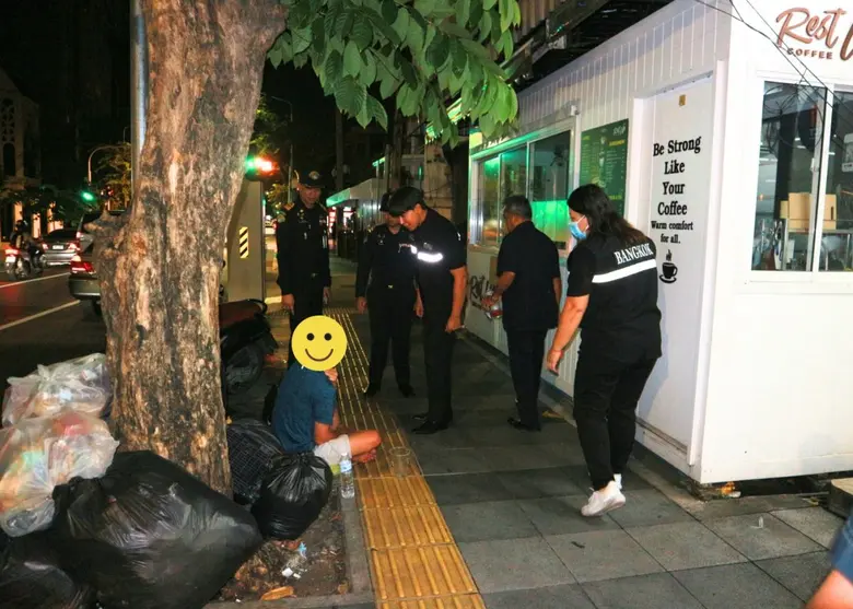 นายนรเทพ ชูพูล ผู้อำนวยการเขตปทุมวัน กทม. กล่าวกรณี...