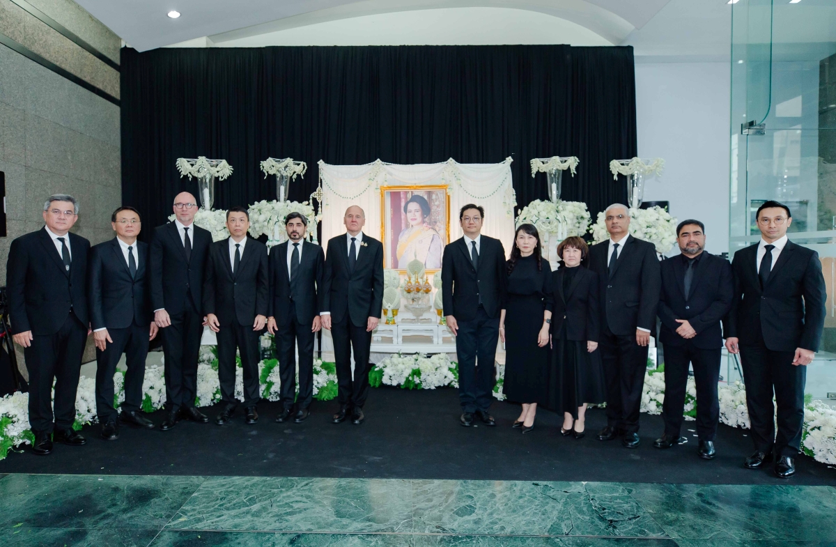 บมจ.ทรู คอร์ปอเรชั่น โดย นายซิกเว่ เบรกเก...