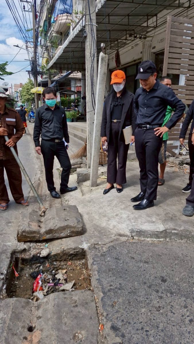 นายเทียนชัย วงศ์สุวรรณ ผู้อำนวยการเขตบางแ...