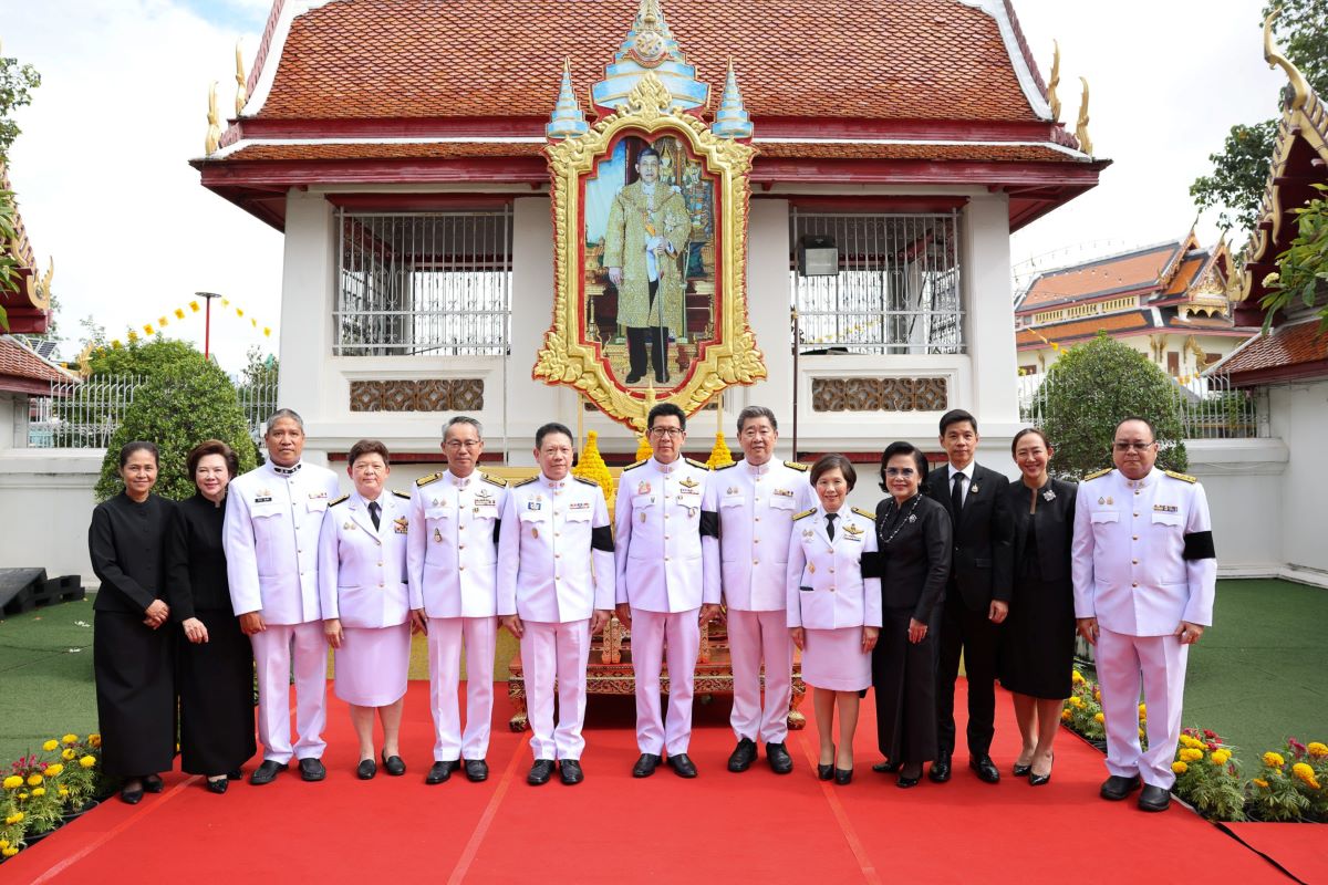นายพิชิต มิทราวงศ์ กรรมการผู้จัดการ ธนาคา...