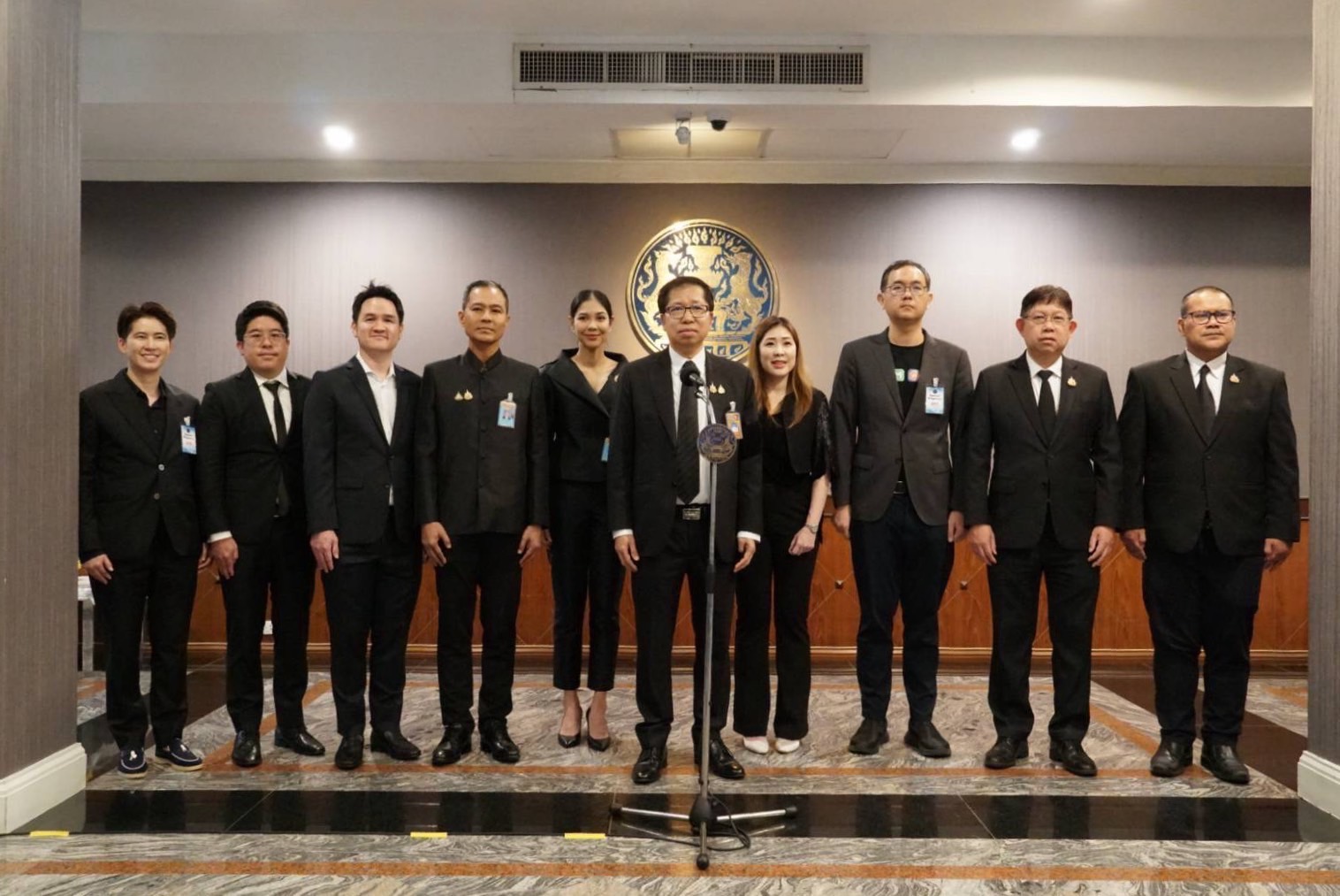 นายสันติ ปิยะทัต รัฐมนตรีประจำสำนักนายกรั...