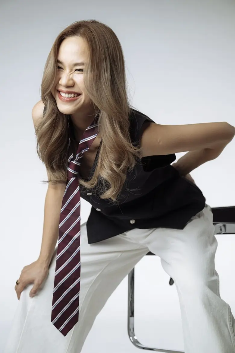 Ploye เขินสุด! คว้า "หมอตังค์" นำแสดงเอ็มวี "McDreamy" เล่าเรื่องหนุ่มนัยน์ตาชวนฝัน พาหวั่นไหวจนเป็นไข้ที่หัวใจ!