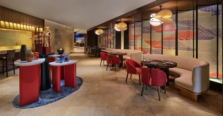 เมื่อสองศาสตร์แห่งการปรุงอาหารหลอมรวมเป็นประสบการณ์...