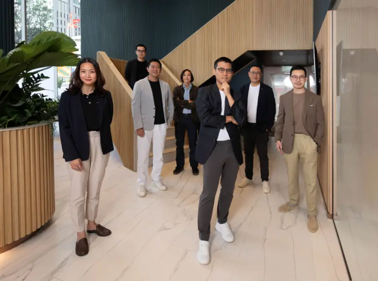 นายพงศ์อนันต์ สุขเกษม (แถวที่ 1 ขวาสุด) ป...