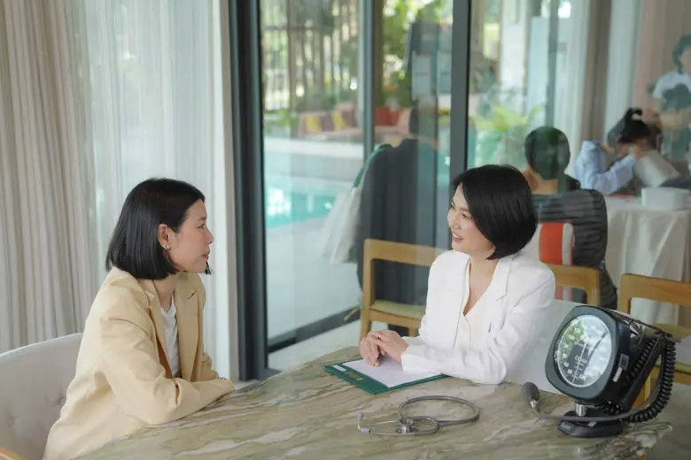 สมิติเวช-แสนสิริ ผนึกกำลัง สู่มิติใหม่ของการอยู่อาศัยคุณภาพ เปิดตัวแคมเปญ "Wellness at Home"