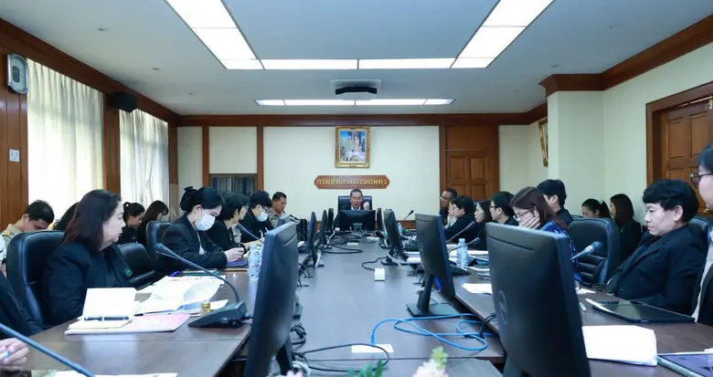 นายพีรพันธ์ คอทอง อธิบดีกรมส่งเสริมการเกษตร เป็นประ...