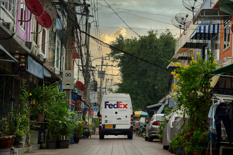 เฟดเอ็กซ์ คอร์ปอเรชั่น (Federal Express C...