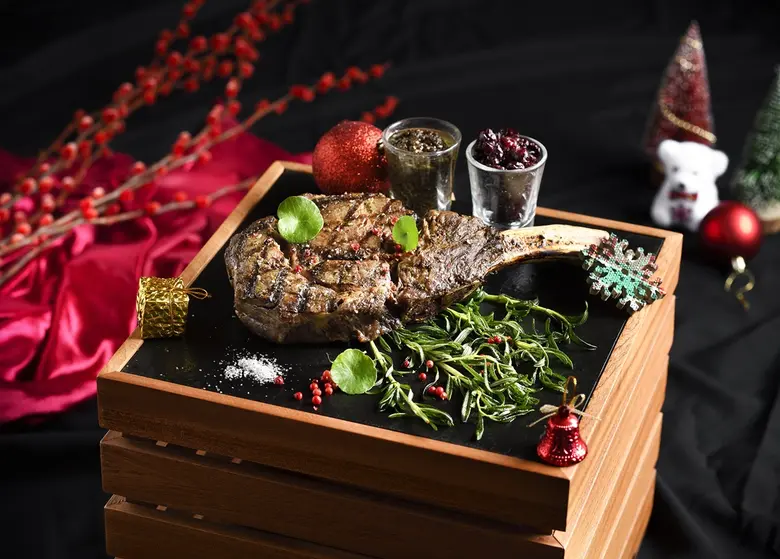 Moxy Bangkok Ratchaprasong, the bold lifestyle hote...