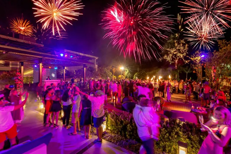 ตั้งแต่ดินเนอร์มื้อพิเศษในค่ำคืนคริสต์มาส...