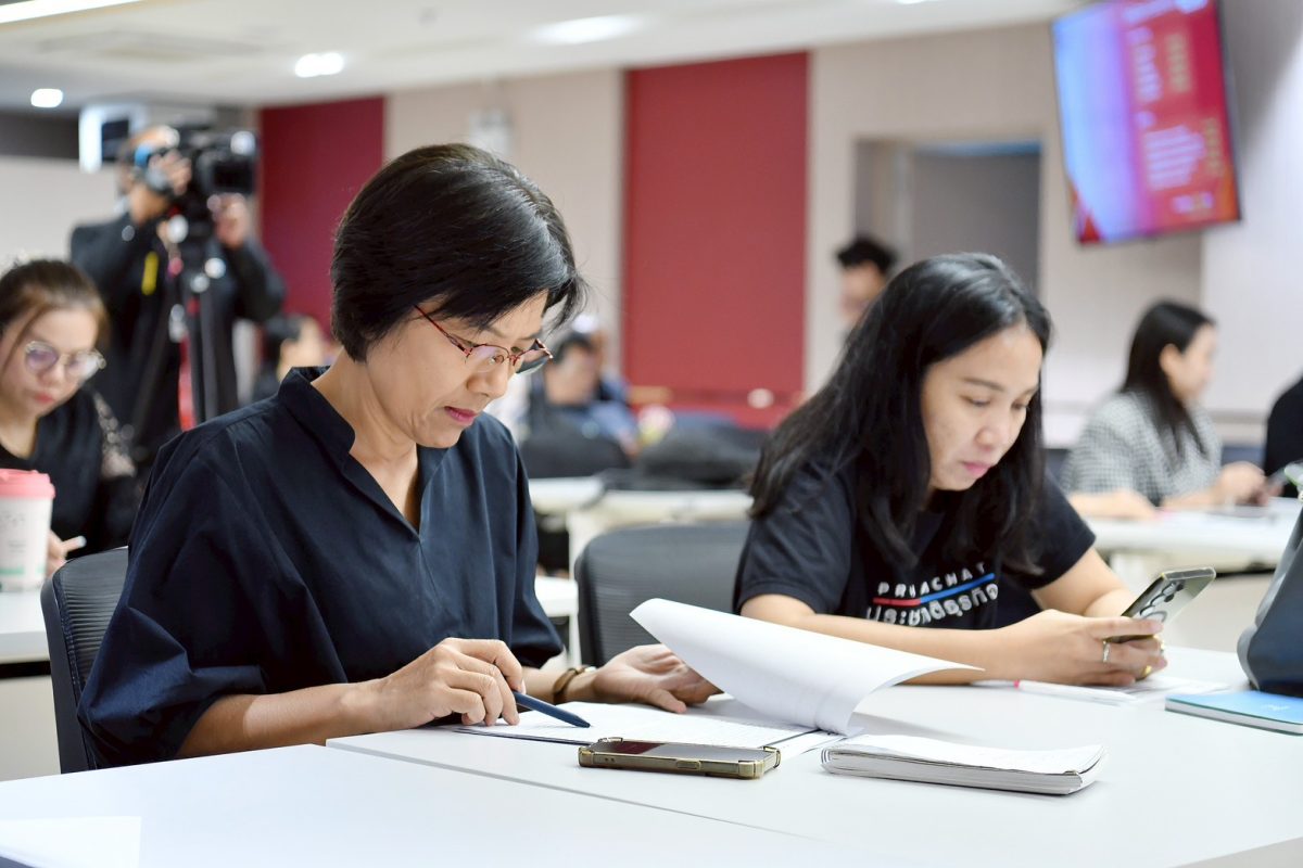 "อรมน" เผยสถิติยื่นจดทรัพย์สินทางปัญญา 10 เดือนแรกปี 68 ยอดรวม (สิทธิบัตรการประดิษฐ์ ออกแบบ อนุสิทธิบัตร และเครื่องหมายการค้า) กว่า 63,000 คำขอ
