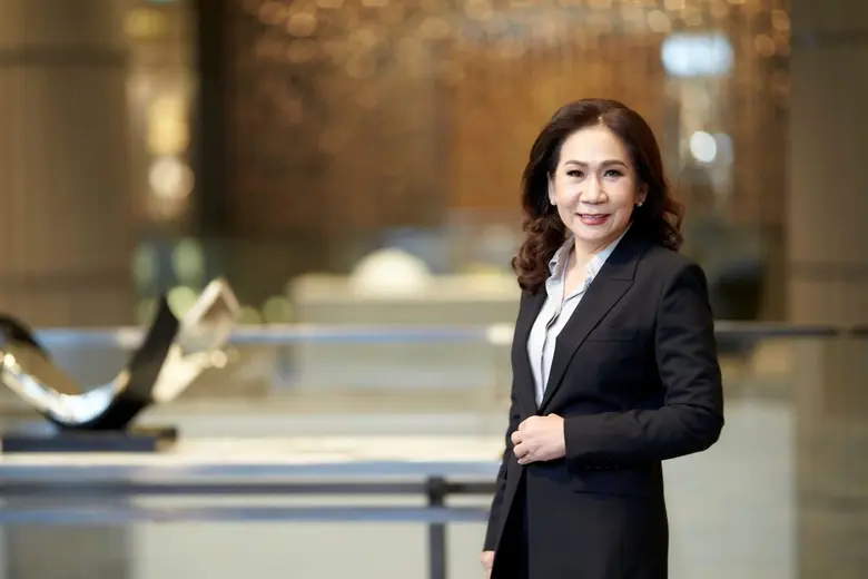 นางสุภาพร ลีนะบรรจง กรรมการผู้จัดการ บริษ...